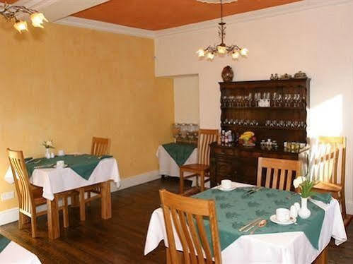 Throapham House Hotel 5*